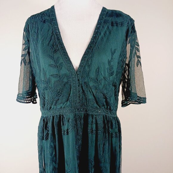 Eleter, Evergreen Lace Maxi Dress with Short Romper Underneath, Size XL, Fairy - Picture 5 of 16